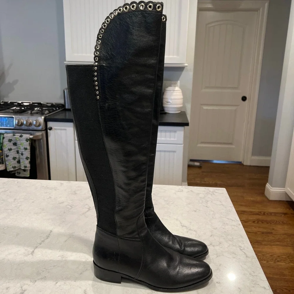 Davos Gomma Women’s Round Toe Leather Boots Gold Grommet Side Zip Size 6.5 Black